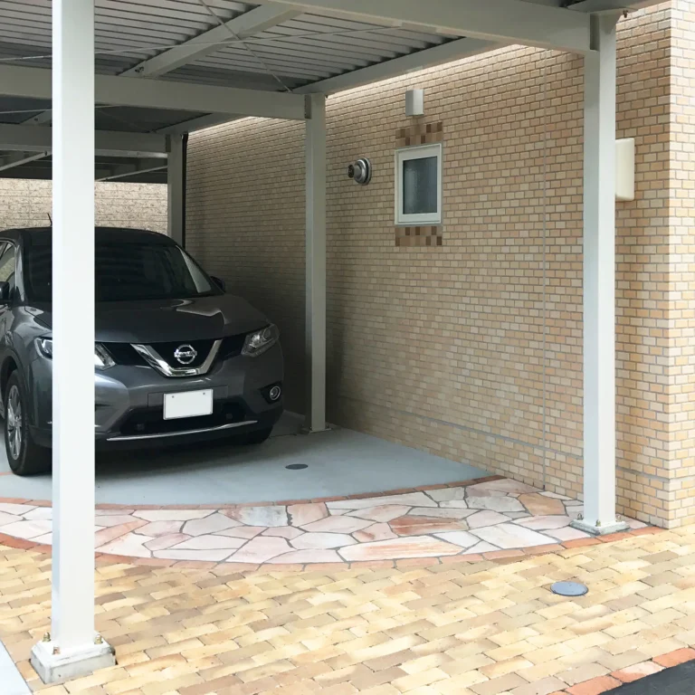 カーポート・駐車スペース